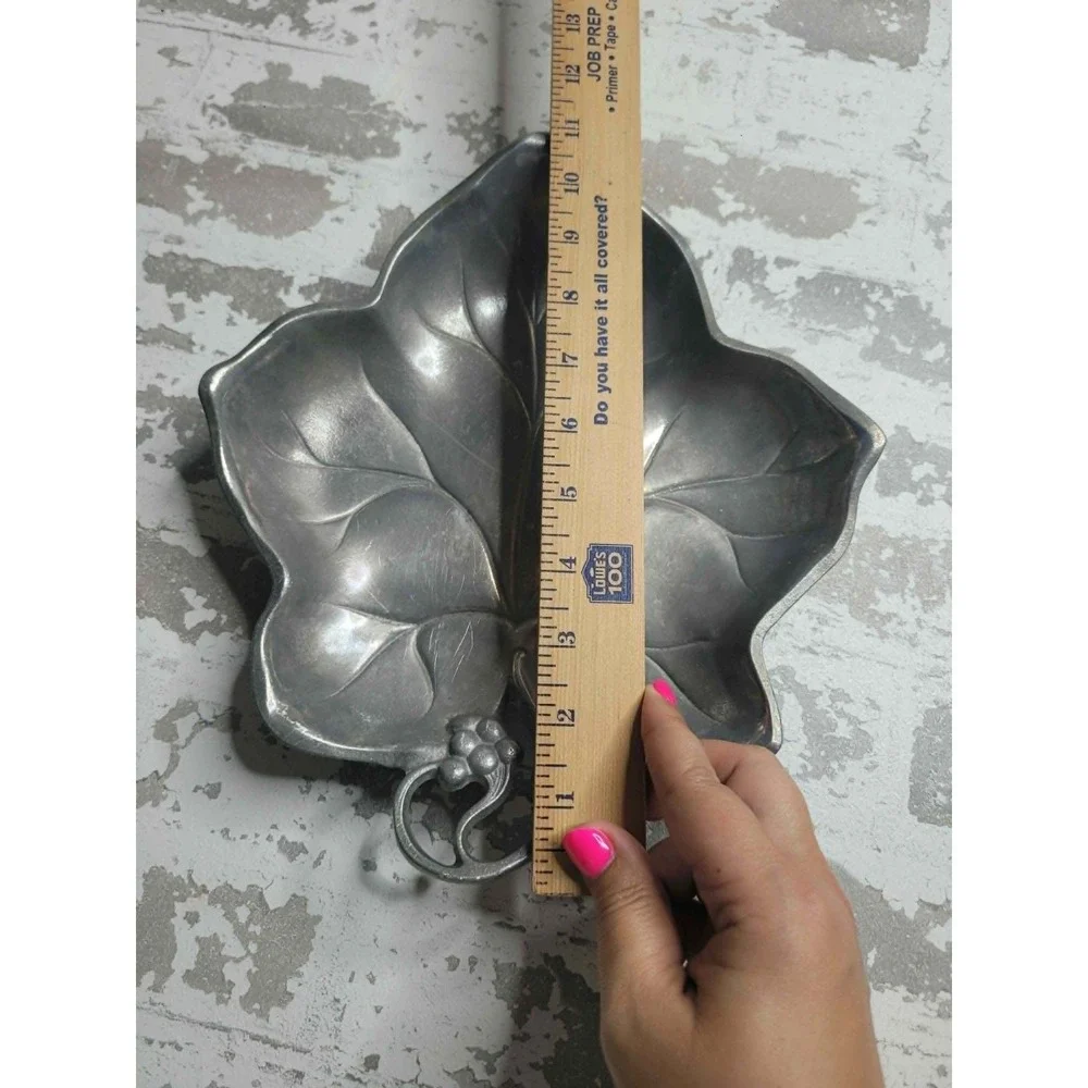 Pewtarex York PA Silver Tone Grape Leaf Candy Dish Snack Trinket Tray 11‎ inch